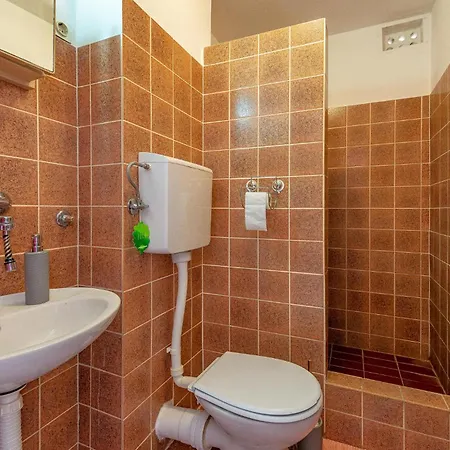 Apartment Gorgeous In Sveti Filip i Jakov